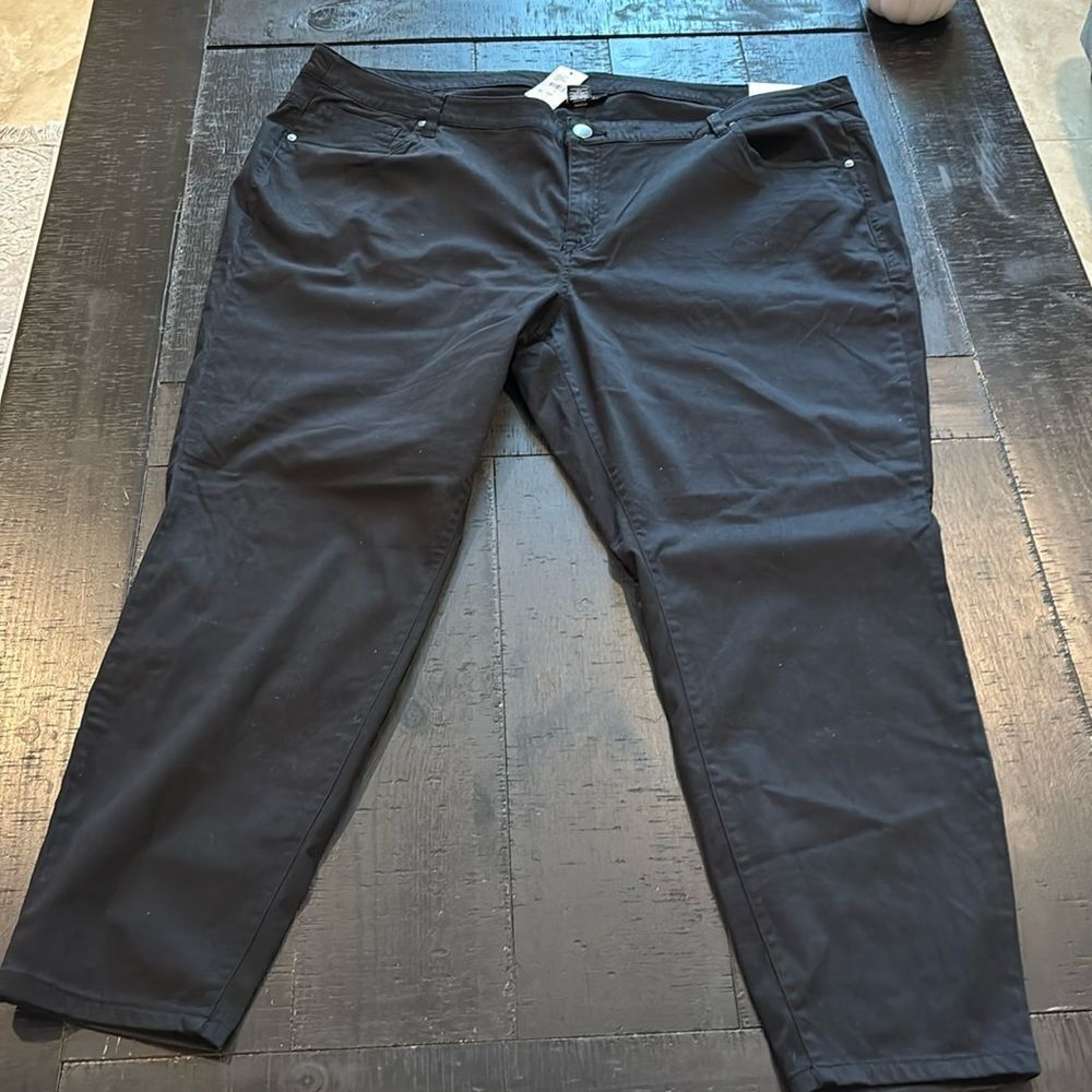 NWT Lane Bryant Black Skinny Pants Size 26 Plus Stretch